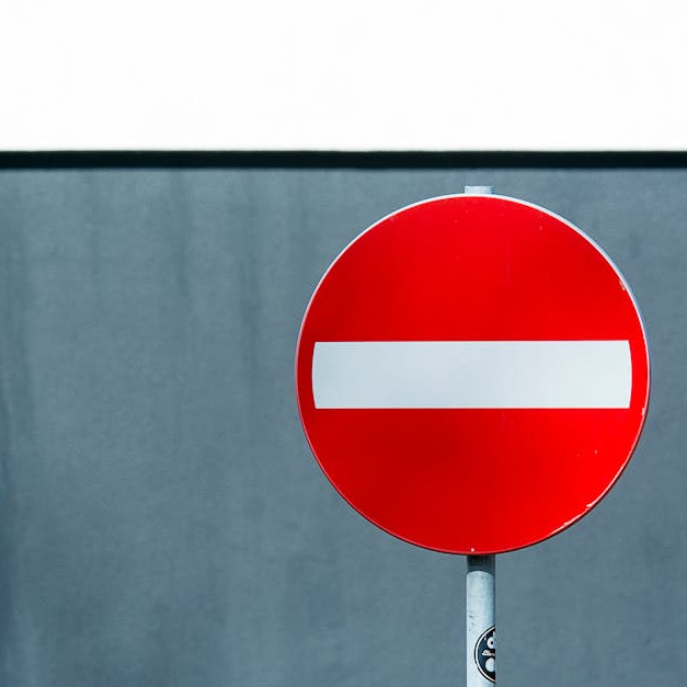 The Essential Guide to No Entry Signage